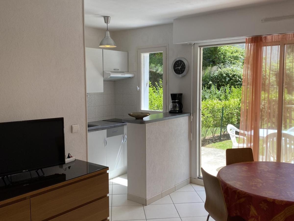 Cabourg : Studio Rez-De-Jardin Proche Plage, Animaux Acceptes, Tv, Wi-Fi Optionnel - Fr-1-487-331 Lejlighed Eksteriør billede