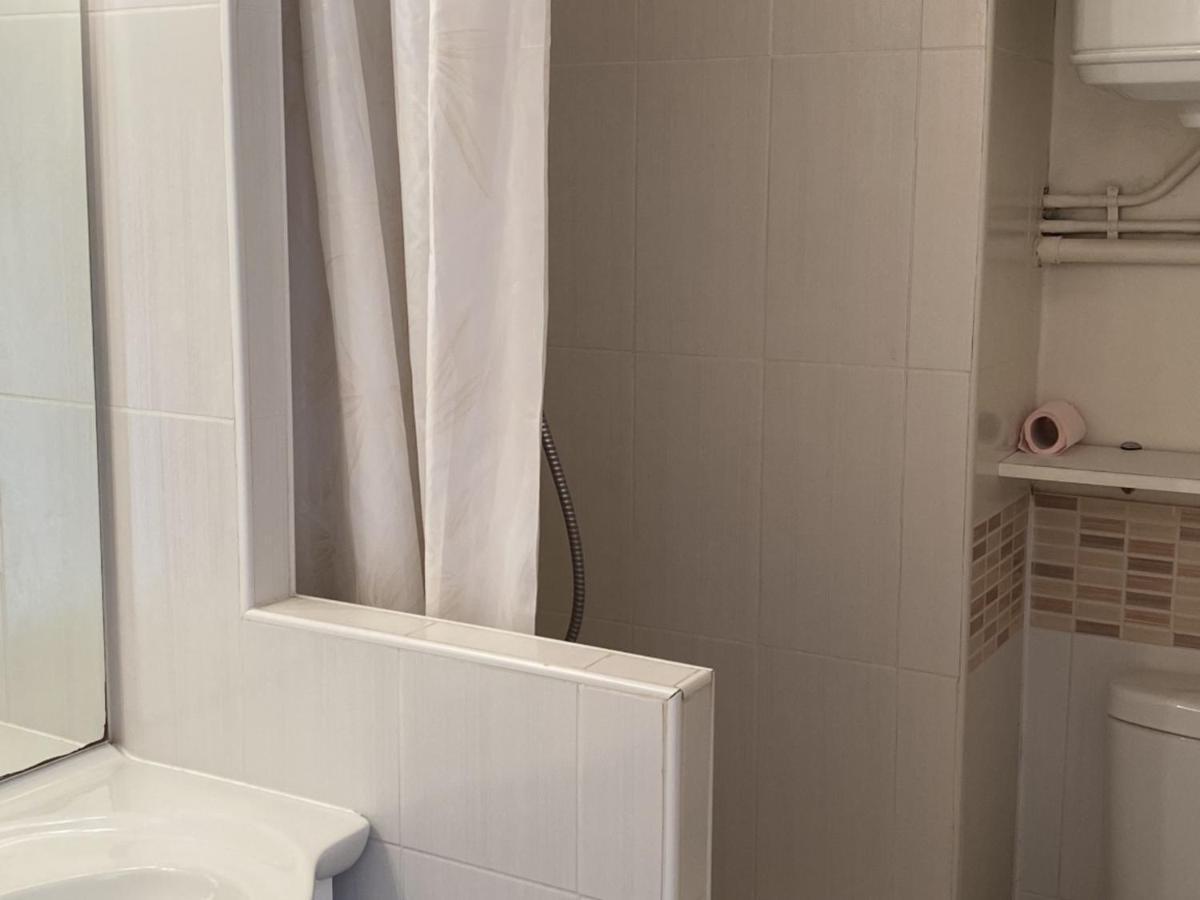 Cabourg : Studio Rez-De-Jardin Proche Plage, Animaux Acceptes, Tv, Wi-Fi Optionnel - Fr-1-487-331 Eksteriør billede